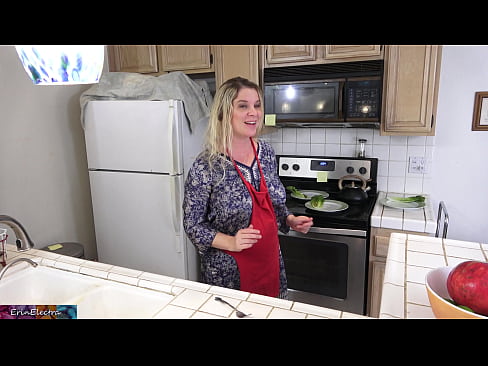 ❤️ A madrasta o ordenha na cozinha antes de sua data ❤️❌ Porno vídeo em pt-br.klassikaprint.ru ﹏